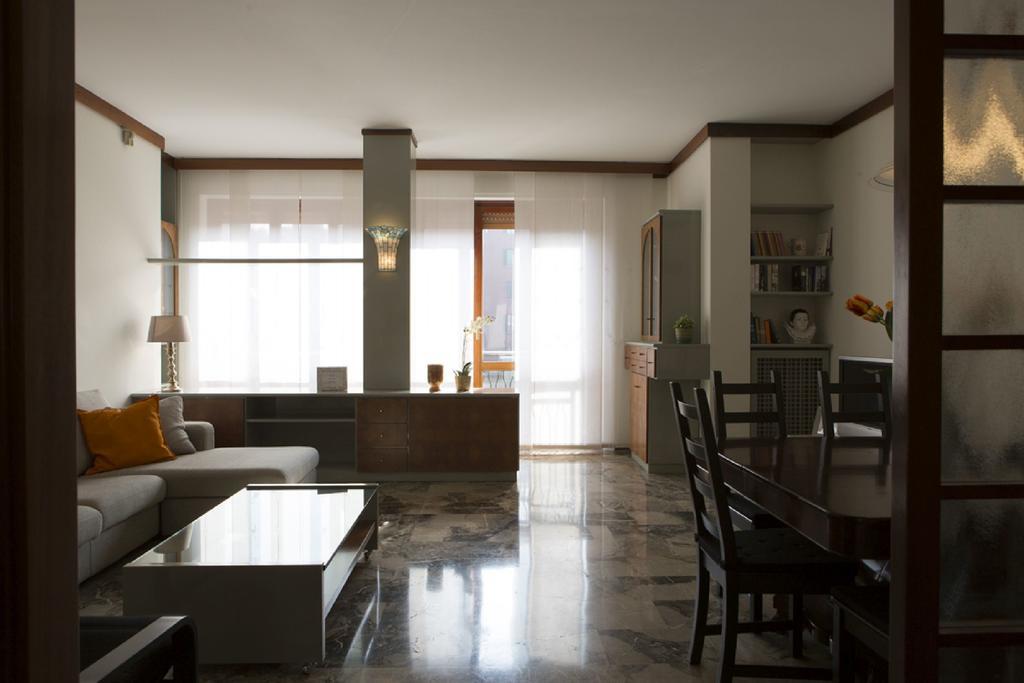 Fiera Monterosa 11 Apartment Milaan Kamer foto